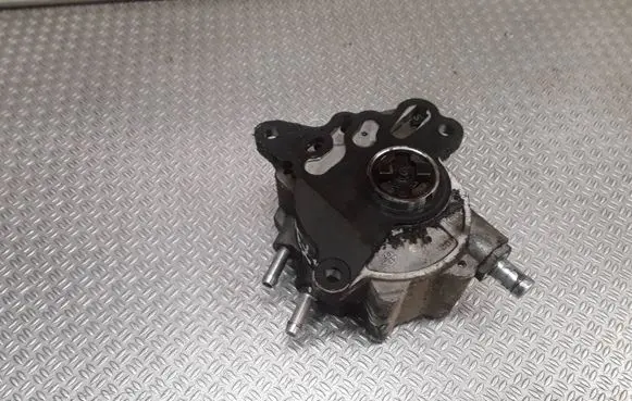 Volkswagen Touran I Vacuum pump 03G145209C