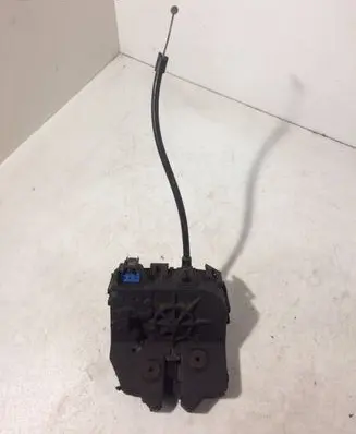 Ford Mondeo Mk III Tailgate/trunk/boot lock/catch/latch 1S7A43102AE