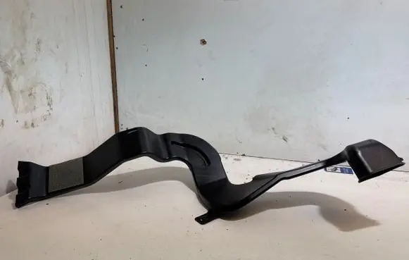 Ram 1500 Air intake duct part 68277059AA