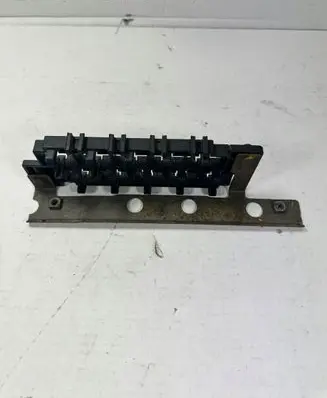 Volkswagen Multivan T5 Relay mounting block 