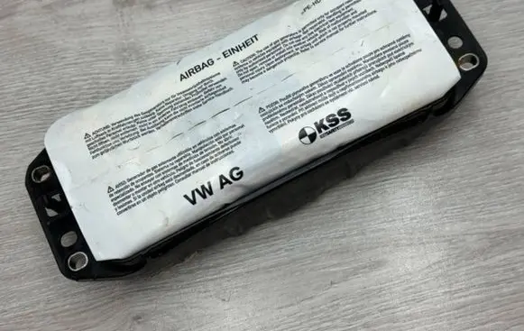 Audi A6 S6 C8 4K Passenger airbag 0589P1000867 4N0880204D