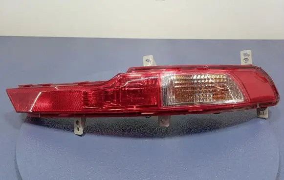 KIA Sportage Rear/tail lights R924053U3