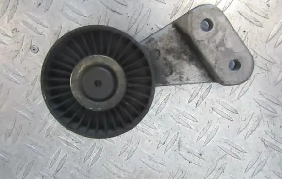 KIA Carnival Generator/alternator belt tensioner 0k9bv10730a