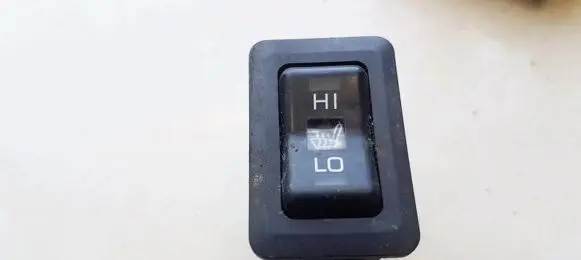 Mitsubishi Outlander Seat heating switch