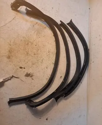 BMW X6 M Front arch trim 