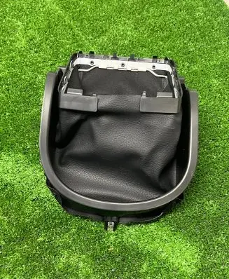 Mercedes-Benz GLE W167 Steering wheel column trim A1674604000