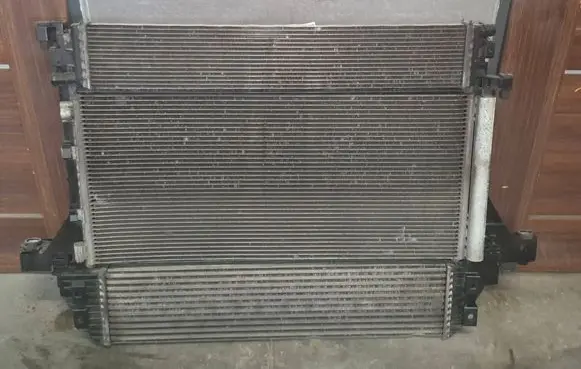 Renault Master III Intercooler radiator 144969388R 214106556R 214C10001R