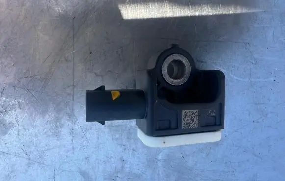 Audi A6 C7 Airbag deployment crash/impact sensor 4H0959643