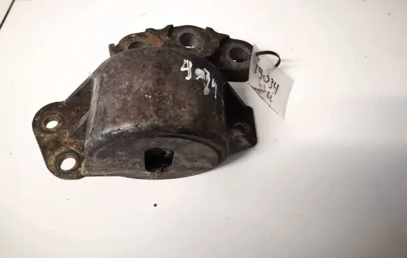 Fiat Punto (188) Engine mount bracket