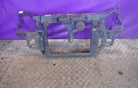 Hyundai Getz Front bodywork piece 