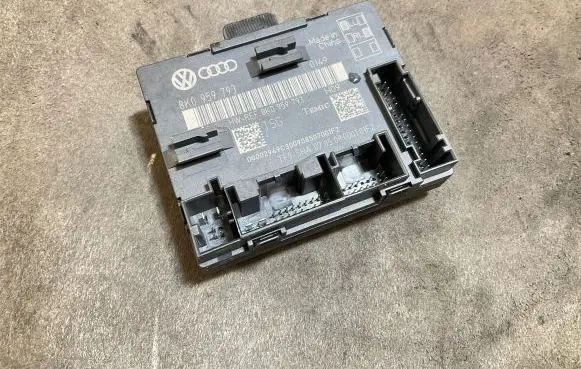 Audi A5 8T 8F Door control unit/module 8K0959793 00002949C300