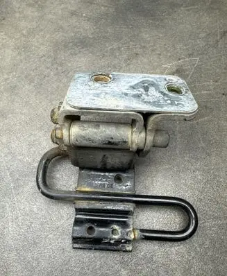 Audi A4 S4 B6 8E 8H Rear door lower hinge 8E0833412 S4702