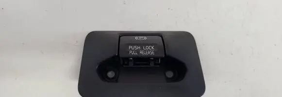 Volvo XC60 Hand parking brake switch 31334637 11W52K