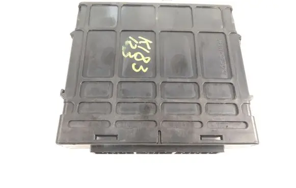 Mitsubishi Carisma Engine control unit/module MR420807