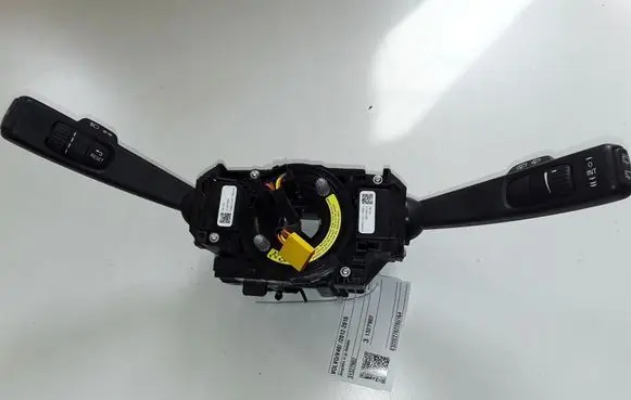Volvo V40 Wiper turn signal indicator stalk/switch 31327902