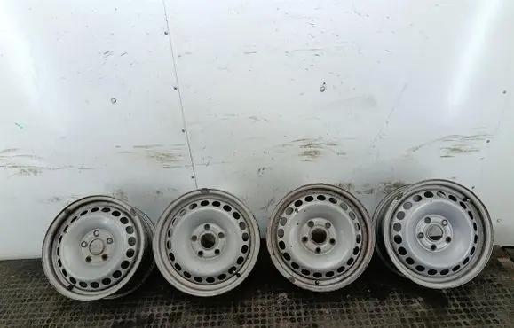 Skoda Octavia Mk2 (1Z) R15 steel rim 4B0601027