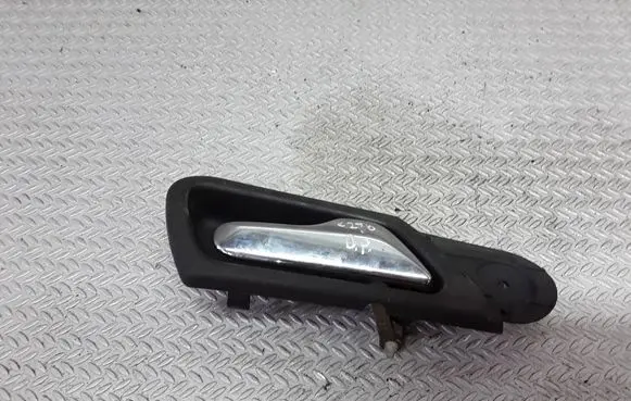 Mercedes-Benz C W203 Front door interior handle A3173010001