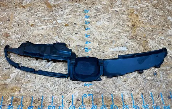 Mazda CX-7 Front grill EH64-50717 R1779-M