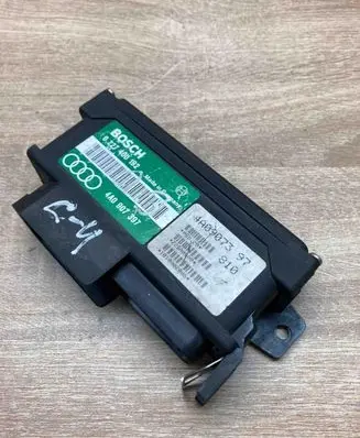 Audi 100 S4 C4 Ignition amplifier control unit 4A0907397 0227400192