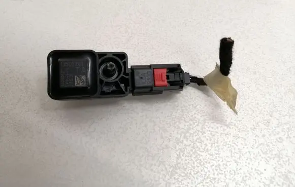 Opel Insignia A Airbag deployment crash/impact sensor 13502341 340806311 271001