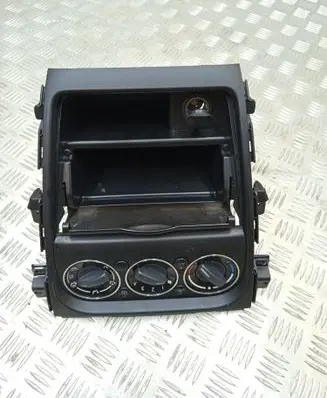 Suzuki SX4 Climate control unit