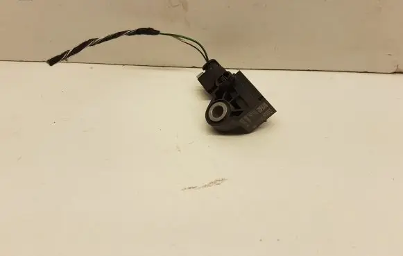 Mercedes-Benz C W205 Airbag deployment crash/impact sensor 22290561400