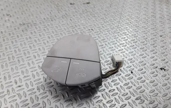 Mercedes-Benz E W211 Alarm switch A2118213151