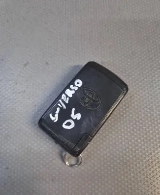 Toyota Corolla Verso E121 Ignition key/card