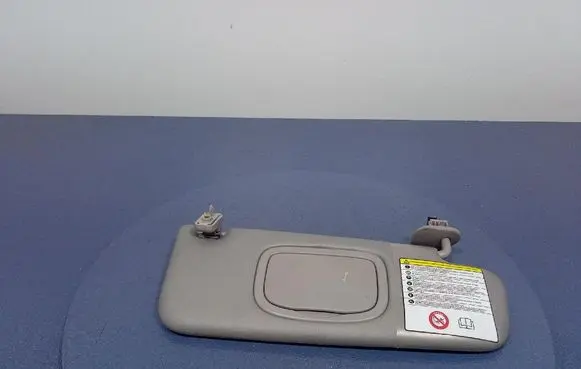 Alfa Romeo Giulietta Sun visor 