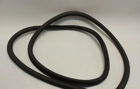 Radiator mount bracket