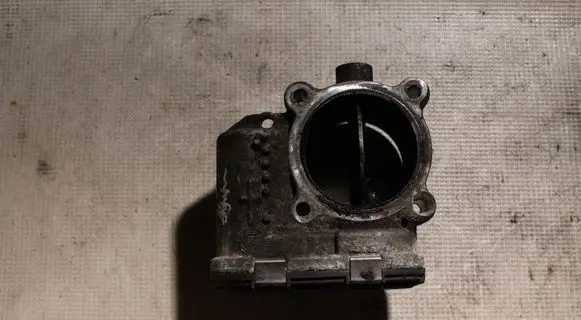 Volvo S60 Throttle body valve 31216665