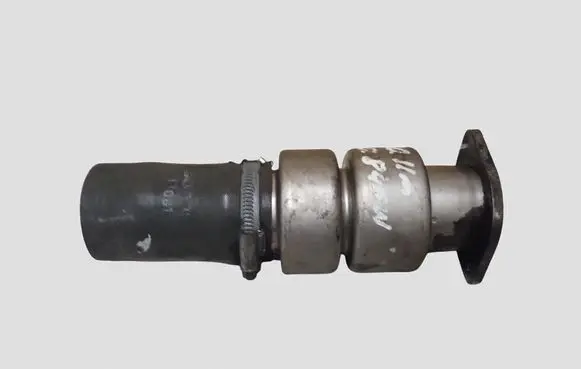 Volvo S40 Intercooler hose/pipe AV616C750