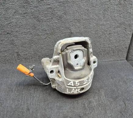 Audi A5 8T 8F Engine mount bracket 8K0199381 8K0198381AG