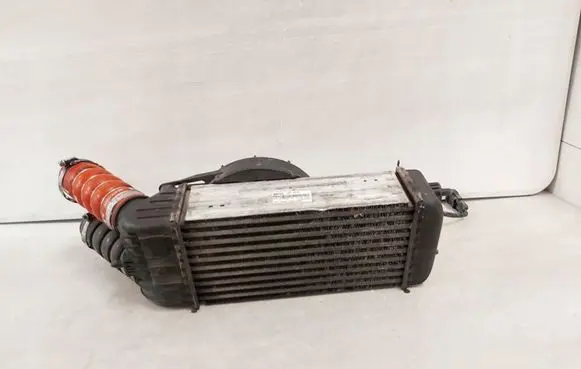 Citroen DS3 Intercooler radiator 9680003280
