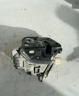Audi A4 S4 B8 8K Front door lock JA68E1837016AA