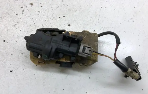 Chrysler Grand Voyager IV Tailgate/trunk/boot lock/catch/latch 678AA