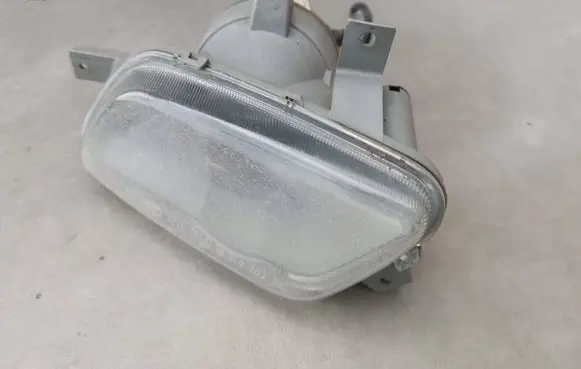 Volvo V70 Front fog light 8693347