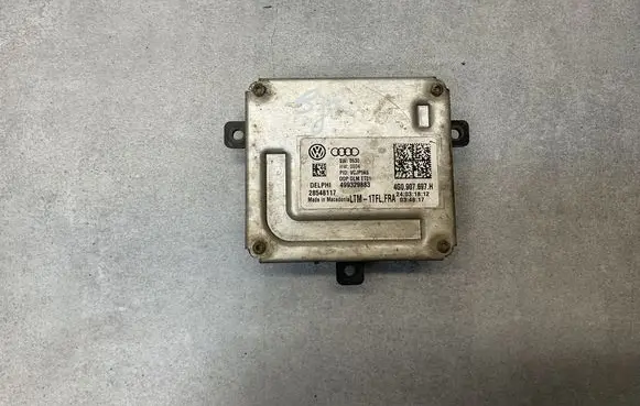 Volkswagen PASSAT B8 Headlight ballast module Xenon 4G0907697H