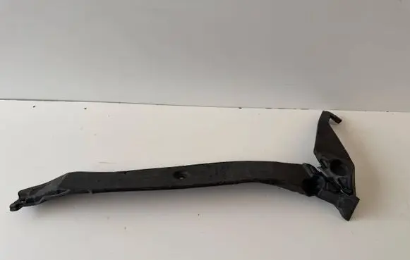 Audi A8 S8 D4 4H Fender end trim 4H0821112C