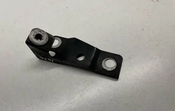 Audi A7 S7 4G Fender mounting bracket 4G8809321