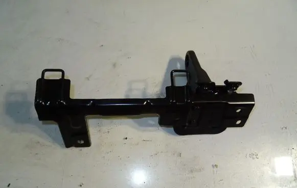 Nissan Pulsar Holder (bracket) 