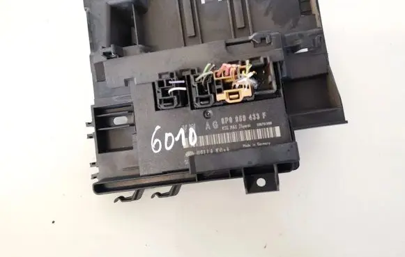 Audi A3 S3 8P Comfort/convenience module 8P0959433F S0070H08