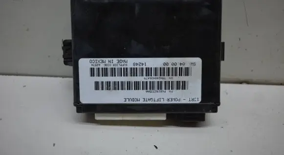 Chrysler Town u0026 Country V Tailgate/trunk control unit/module P68192335AA