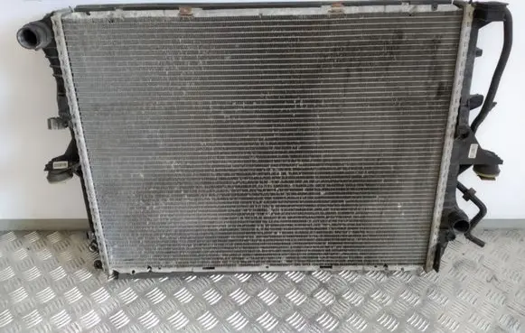 Audi Q7 4L Coolant radiator 7L6121253K