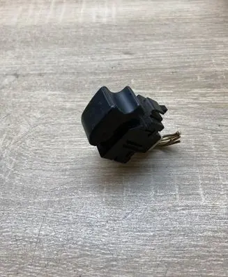 Toyota Corolla Verso AR10 Electric window control switch 848100F010 37181A269A