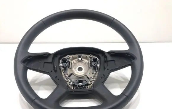 Dacia Duster II Steering wheel 