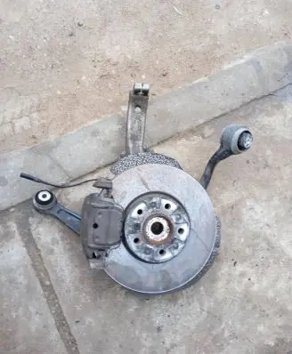 BMW X5 F15 Front wheel hub spindle knuckle 773773 6869370