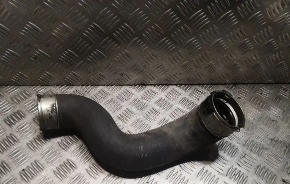 Mercedes-Benz CLS C218 X218 Intercooler hose/pipe 2045282982 A2045282982