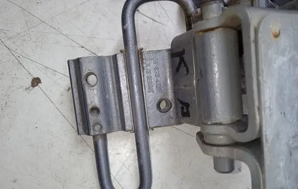 Audi A4 S4 B6 8E 8H Front door hinge set 8E08334128E083412