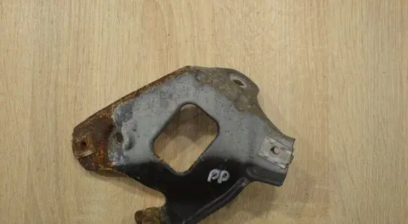 Chevrolet Orlando Fender mounting bracket
